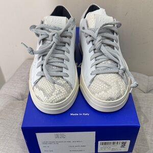 P448 Gray and White Snake Pattern Sneakers